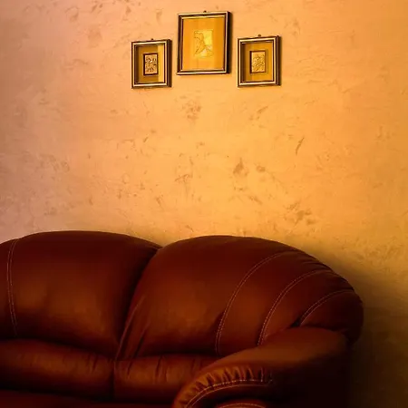 Отель Albergo Centrale Scanno 2*