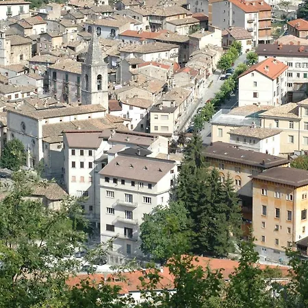 Albergo Centrale Scanno Hotell