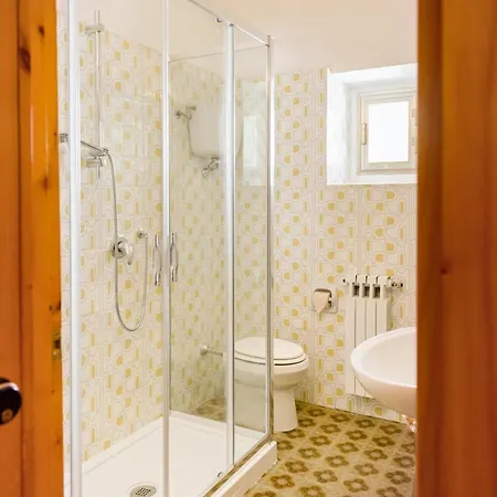 ホテル Albergo Centrale Scanno スカンノ