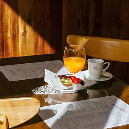 Albergo Centrale Scanno スカンノ