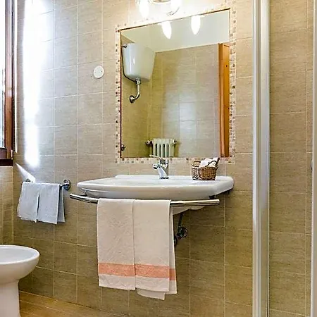 Albergo Centrale Scanno فندق 2*